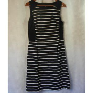 Tommy Hilfiger 10 , sleeveless striped dress